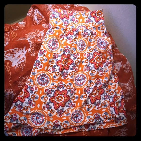 Mossimo Supply Co. Pants - MOSSIMO HIGH WAISTED ELASTIC FLORAL SHORTS